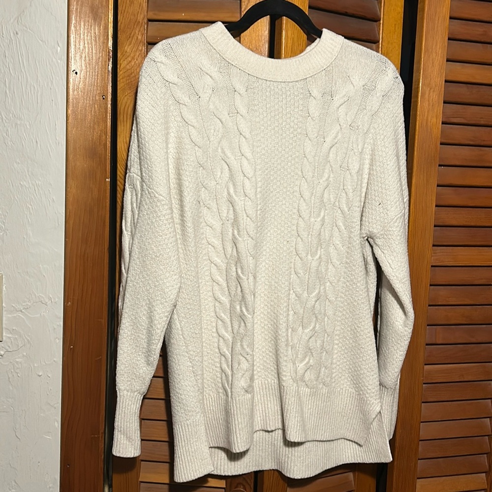 Medium, Cream Cable knit Sweater - Abercrombie